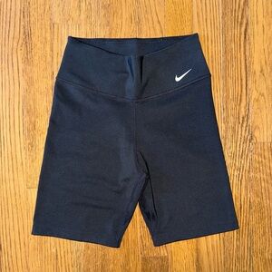 NEW Nike Women's One Dri-FIT High-Waisted 7" Biker Shorts Black - XS